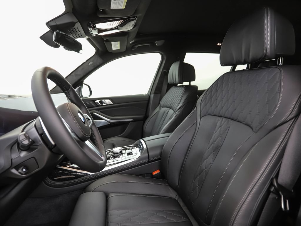 New 2027 Black Sapphire Metallic BMW xDrive40i image 11