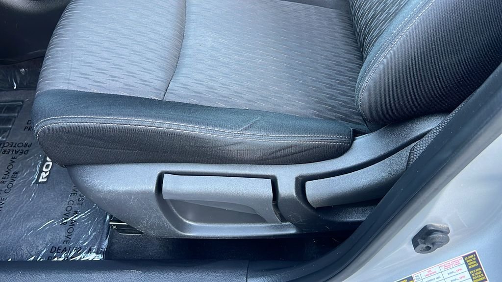 Used 2017 Silver Nissan S image 14