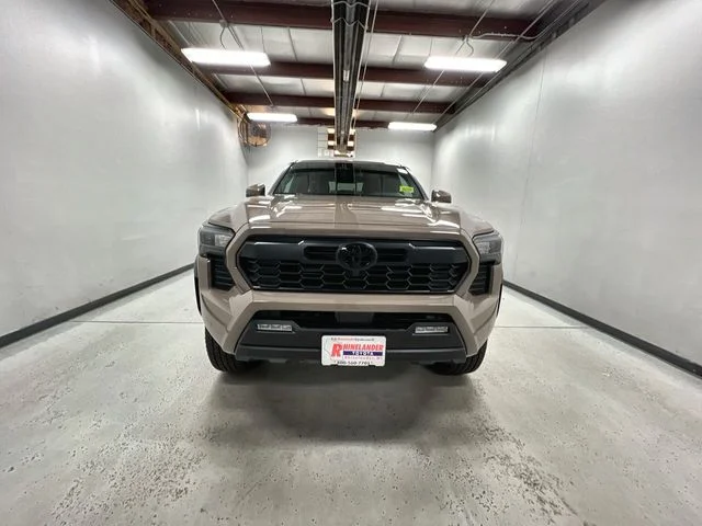 2026 Toyota Tacoma TRD Off Road - Photo 3