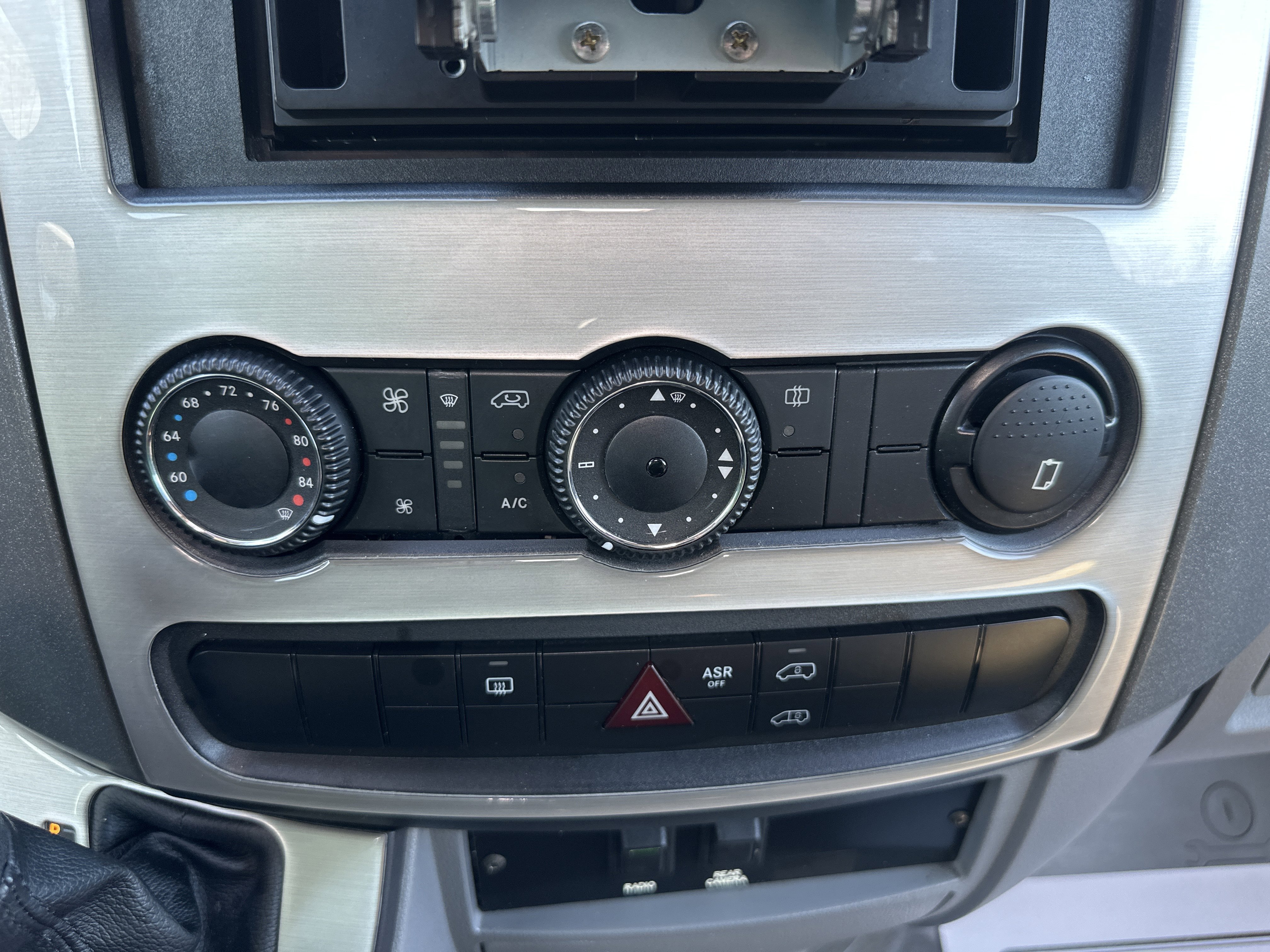 Used 2012 Steel Blue Mercedes-Benz EXT image 16
