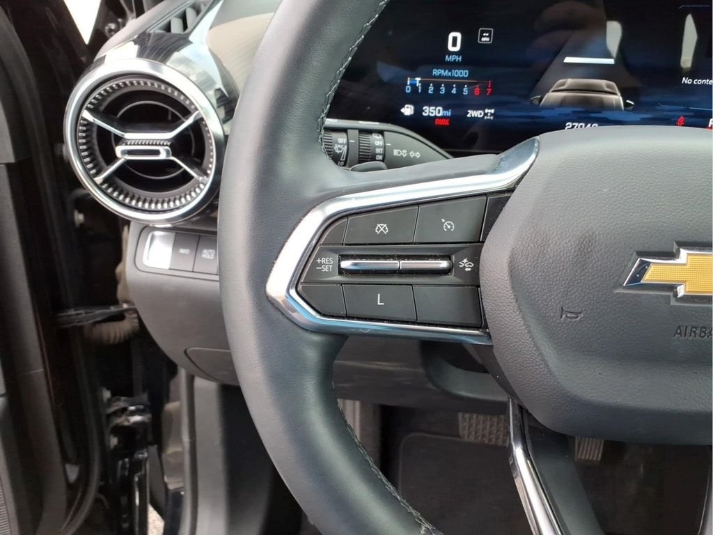 Used 2025 Black Chevrolet LT image 23