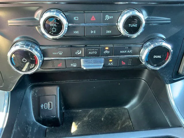 New 2026 Oxford White Ford XLT image 40