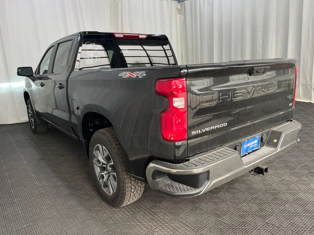 New 2026 Black Chevrolet LT image 25