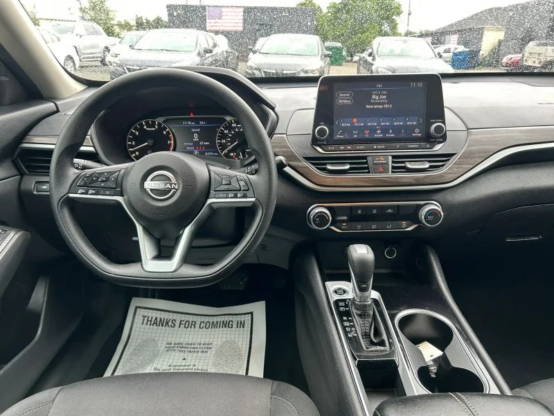 Used 2024 Silver Nissan 2.5 SV Sedan 4D image 41