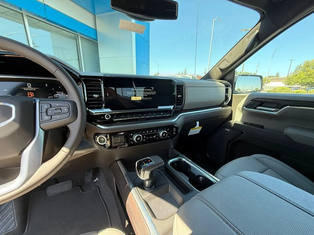 New 2026 Summit White GMC SLT image 24