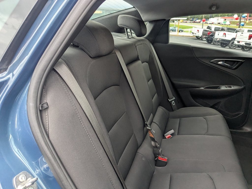 Used 2024 Lakeshore Blue Metallic Chevrolet LT image 25
