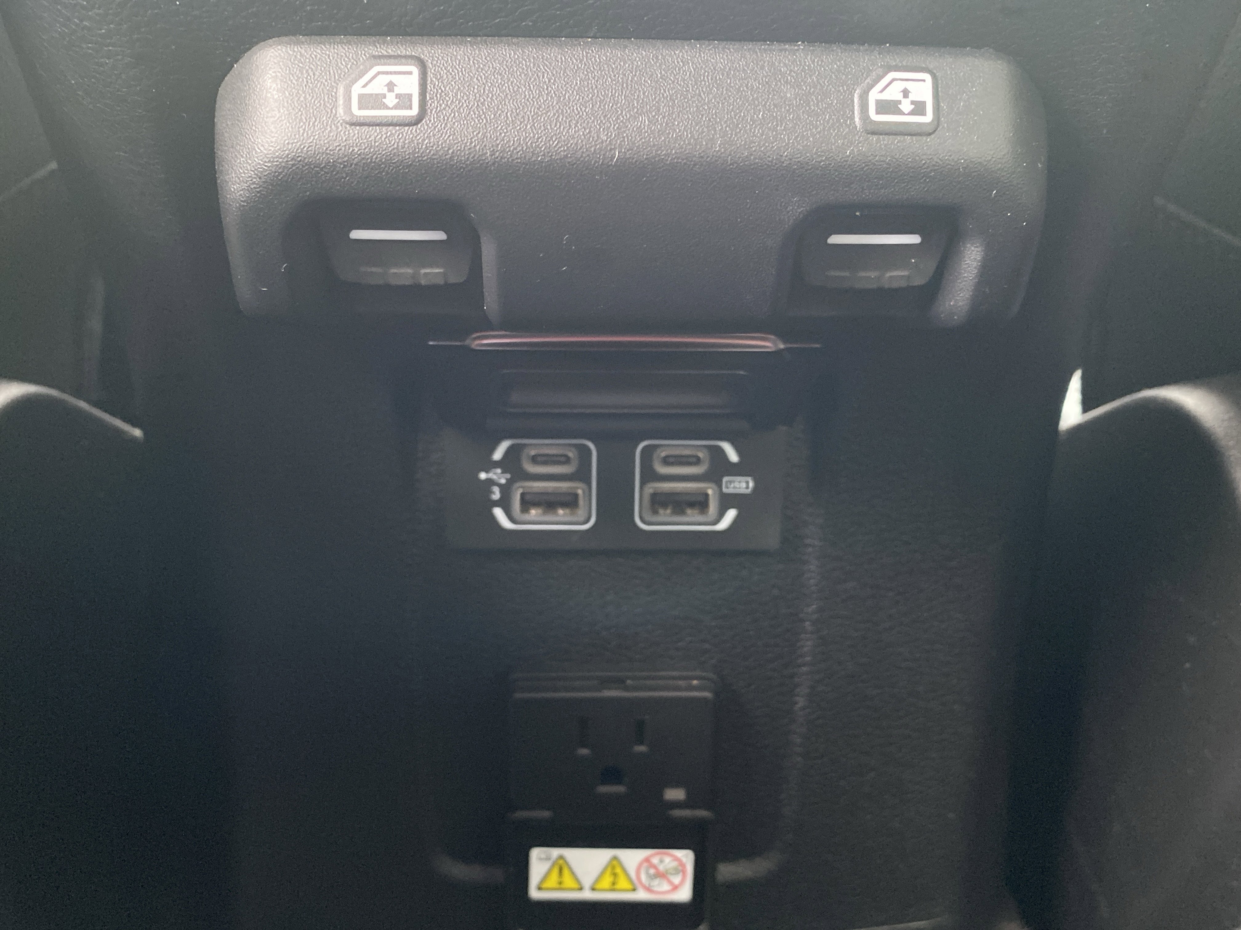 2020 Jeep Wrangler Unlimited Sahara - Photo 13