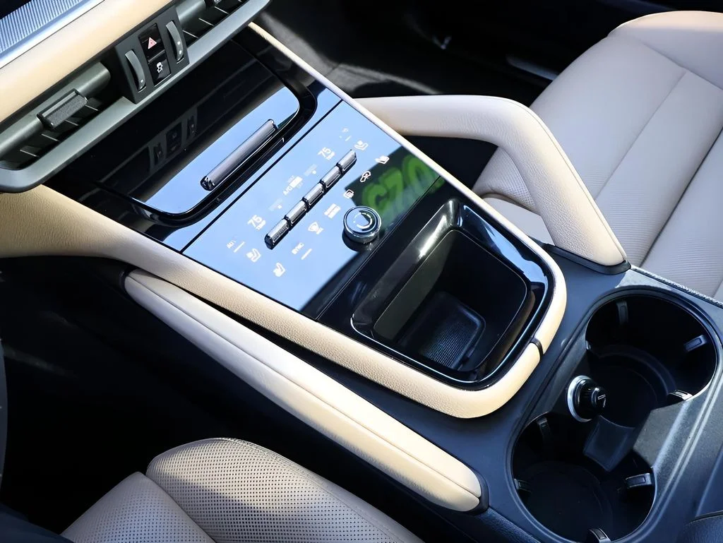 Used 2025 White Porsche  image 24