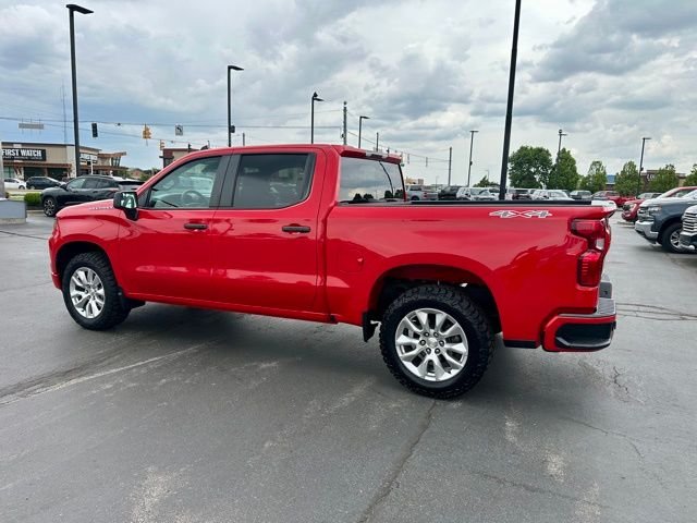 Used 2023 Red Chevrolet Custom image 6