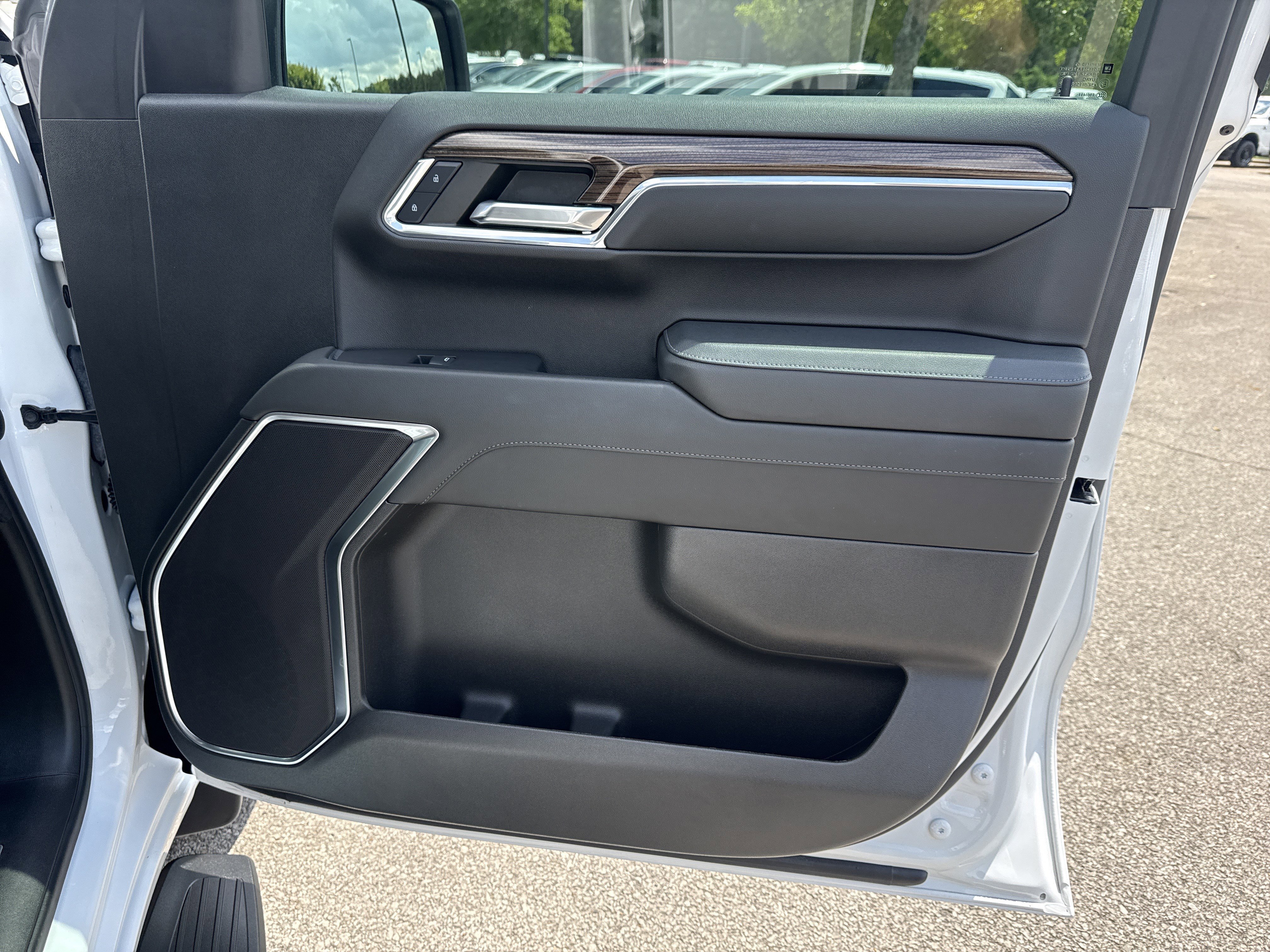 2023 Chevrolet Silverado 1500 RST - Photo 15