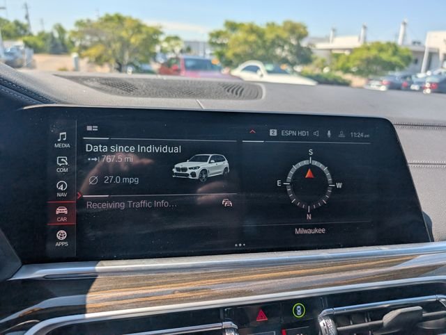 Used 2023 Mineral White Metallic BMW xDrive40i image 17