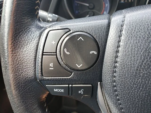 Used 2018 Red Toyota Base image 18