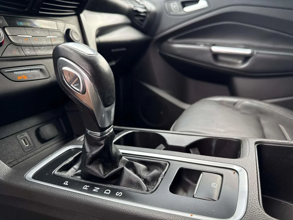 Used 2018 Blue Ford SEL image 23