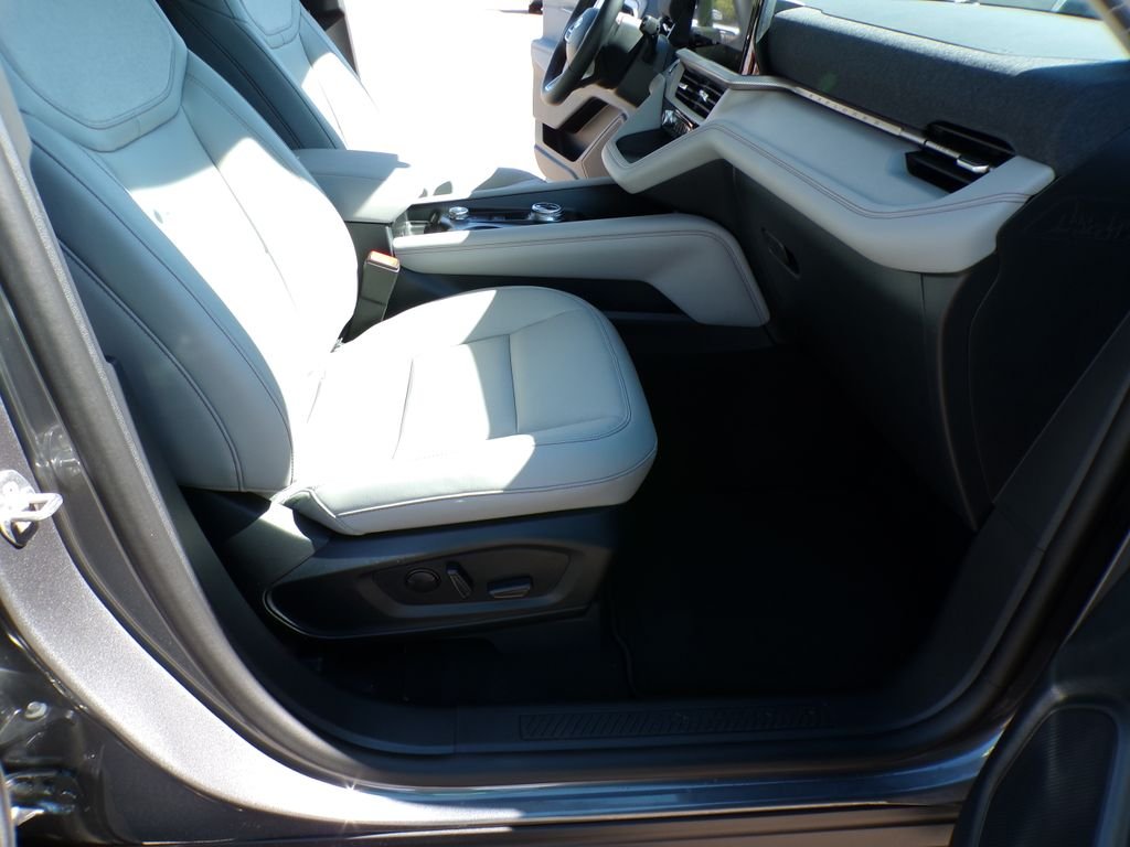 New 2026 Carbonized Gray Metallic Ford Active image 30
