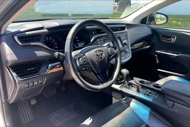 Used 2015 Silver Toyota Limited image 14