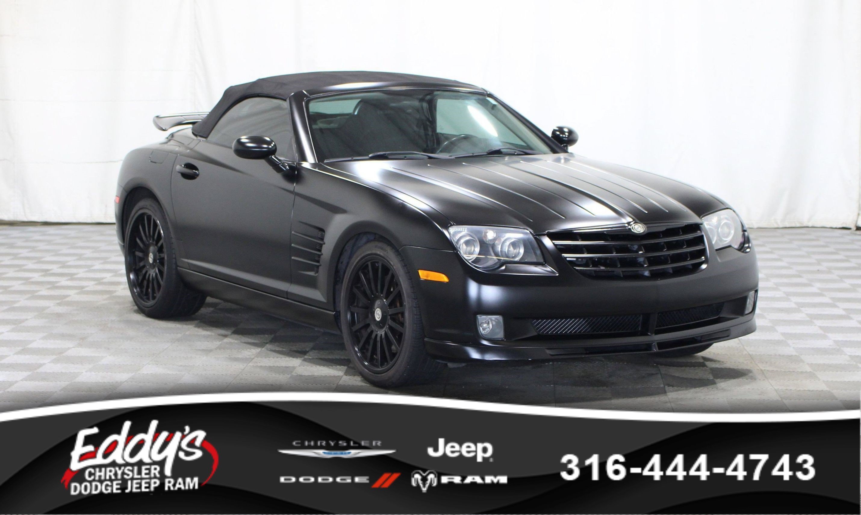 Used 2005 Black Chrysler SRT6 image 1