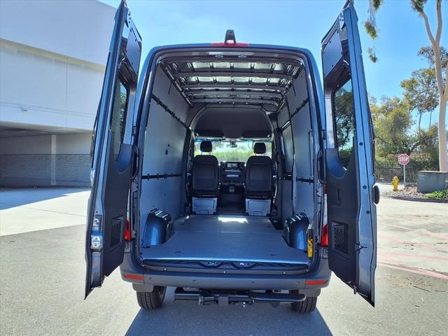 New 2026 Gray Mercedes-Benz Cargo 144 WB image 21