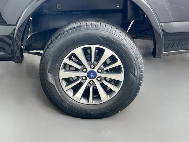 Used 2016 Black Ford Platinum image 34