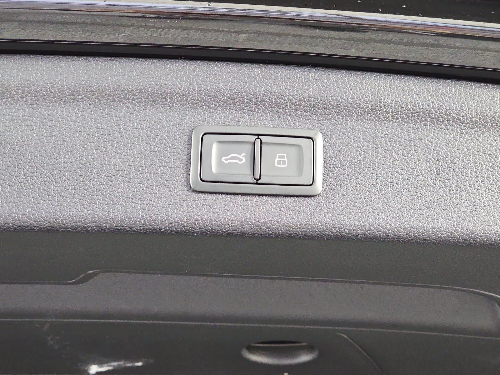 Used 2023 Black Audi Premium Plus image 13
