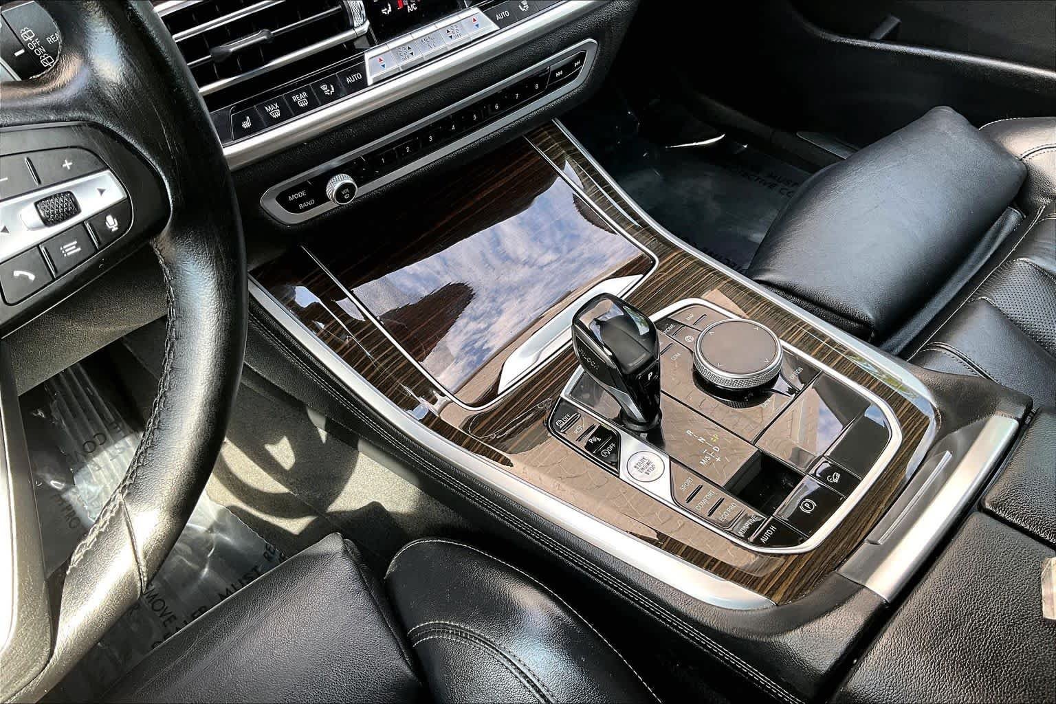 Used 2019 Alpine White BMW xDrive40i image 17
