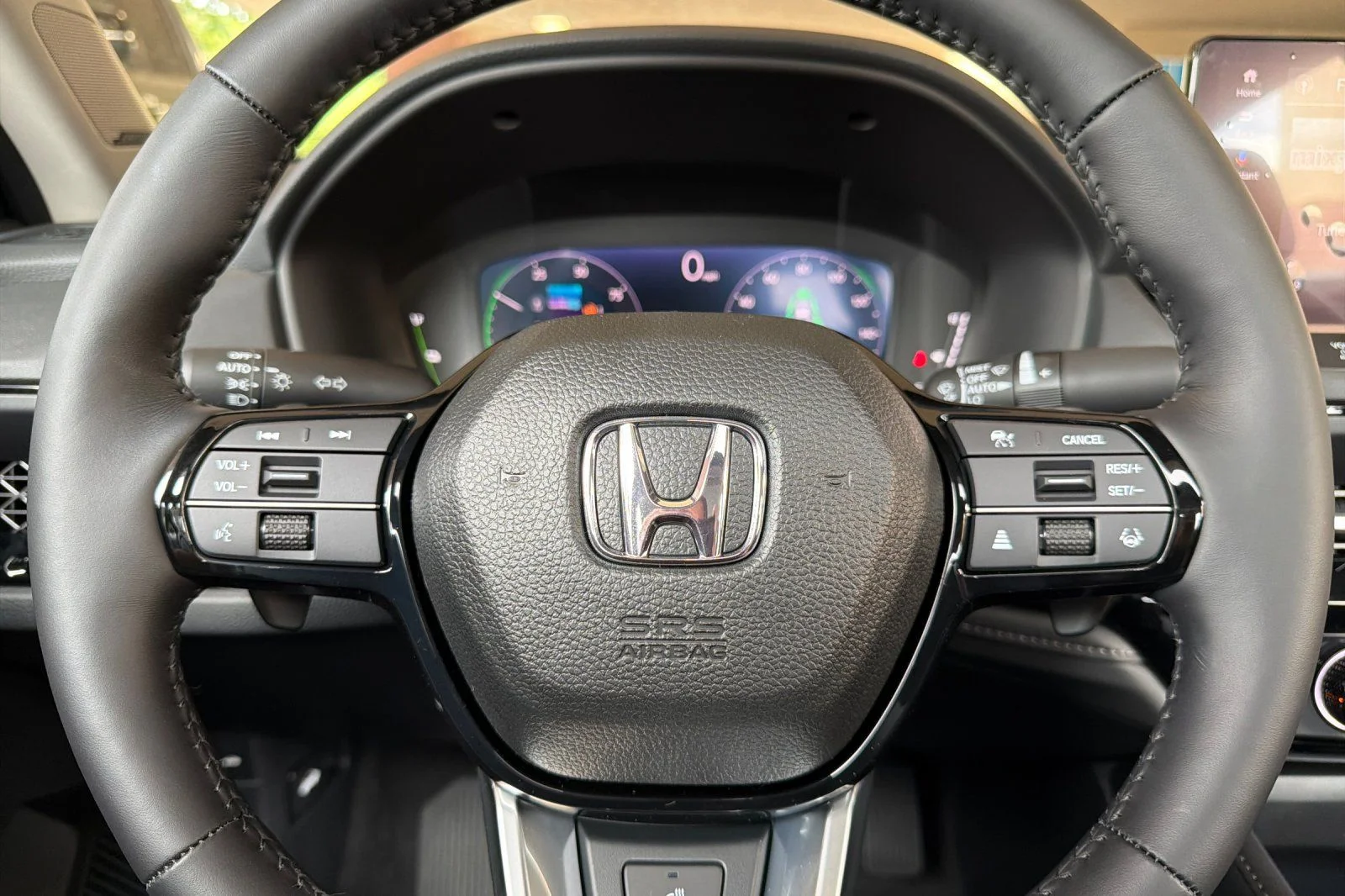 New 2026 Urban Gray Pearl Honda Touring image 26