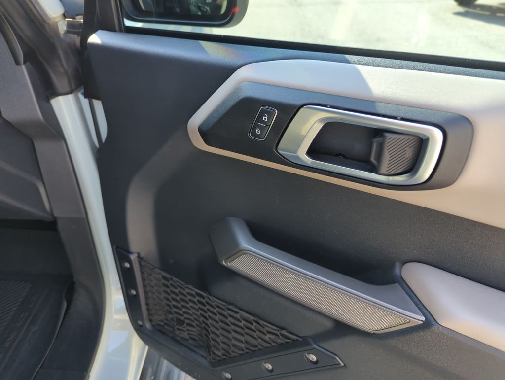 Used 2022 Green Ford Wildtrak image 31