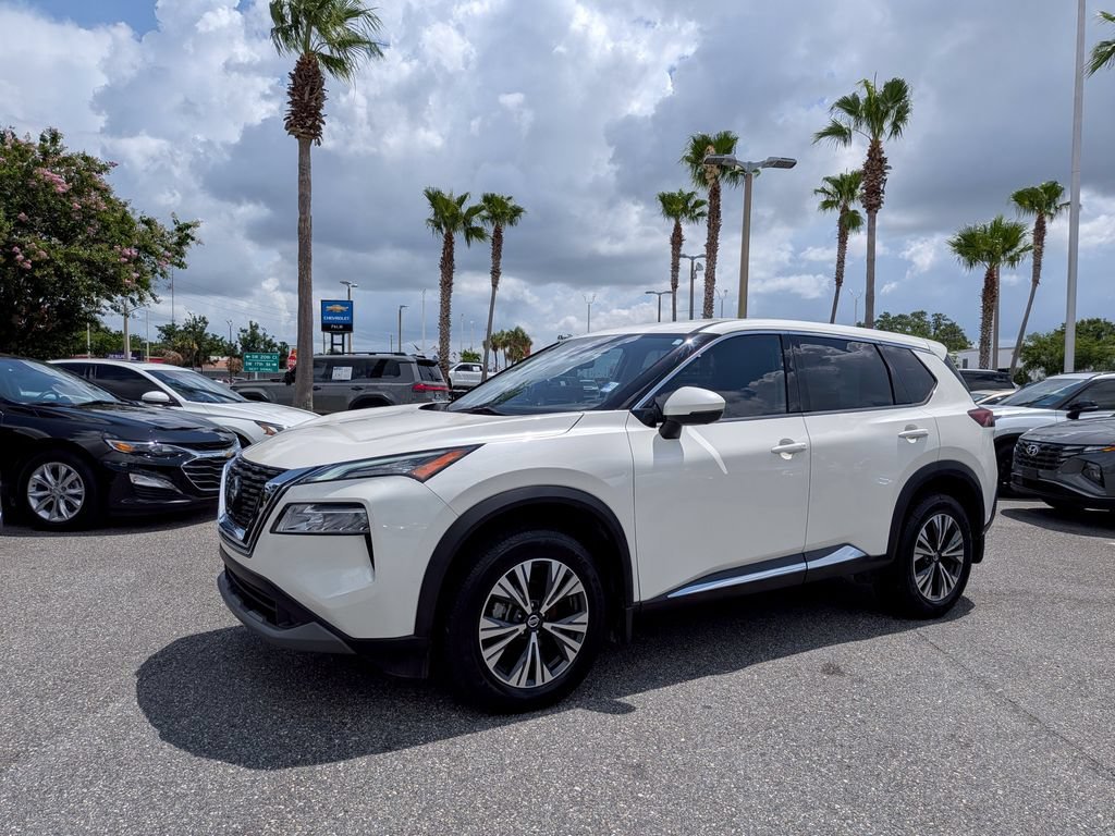 Used 2021 White Nissan SV image 7