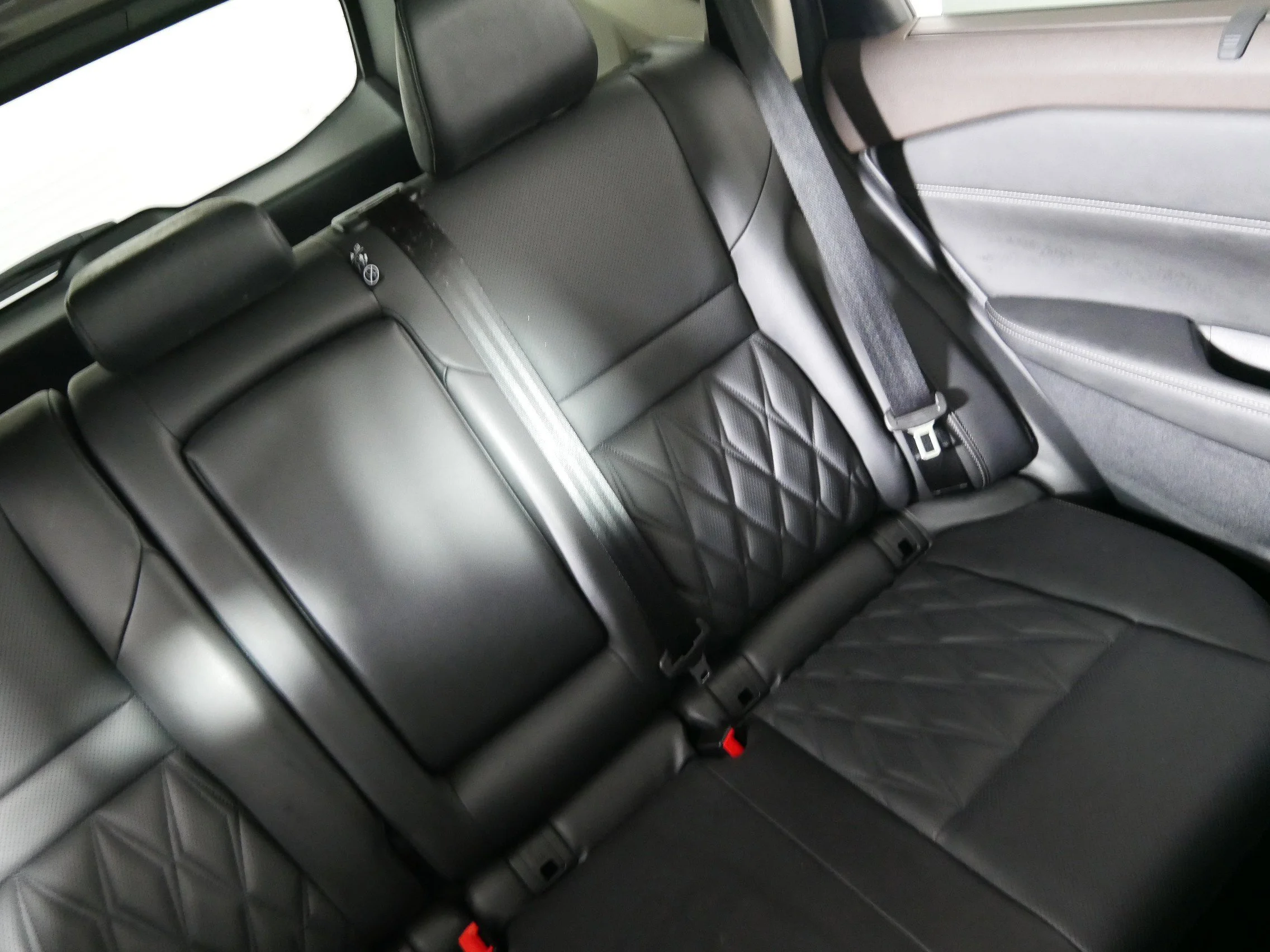 Used 2021 Champagne Silver Metallic Nissan Platinum image 14