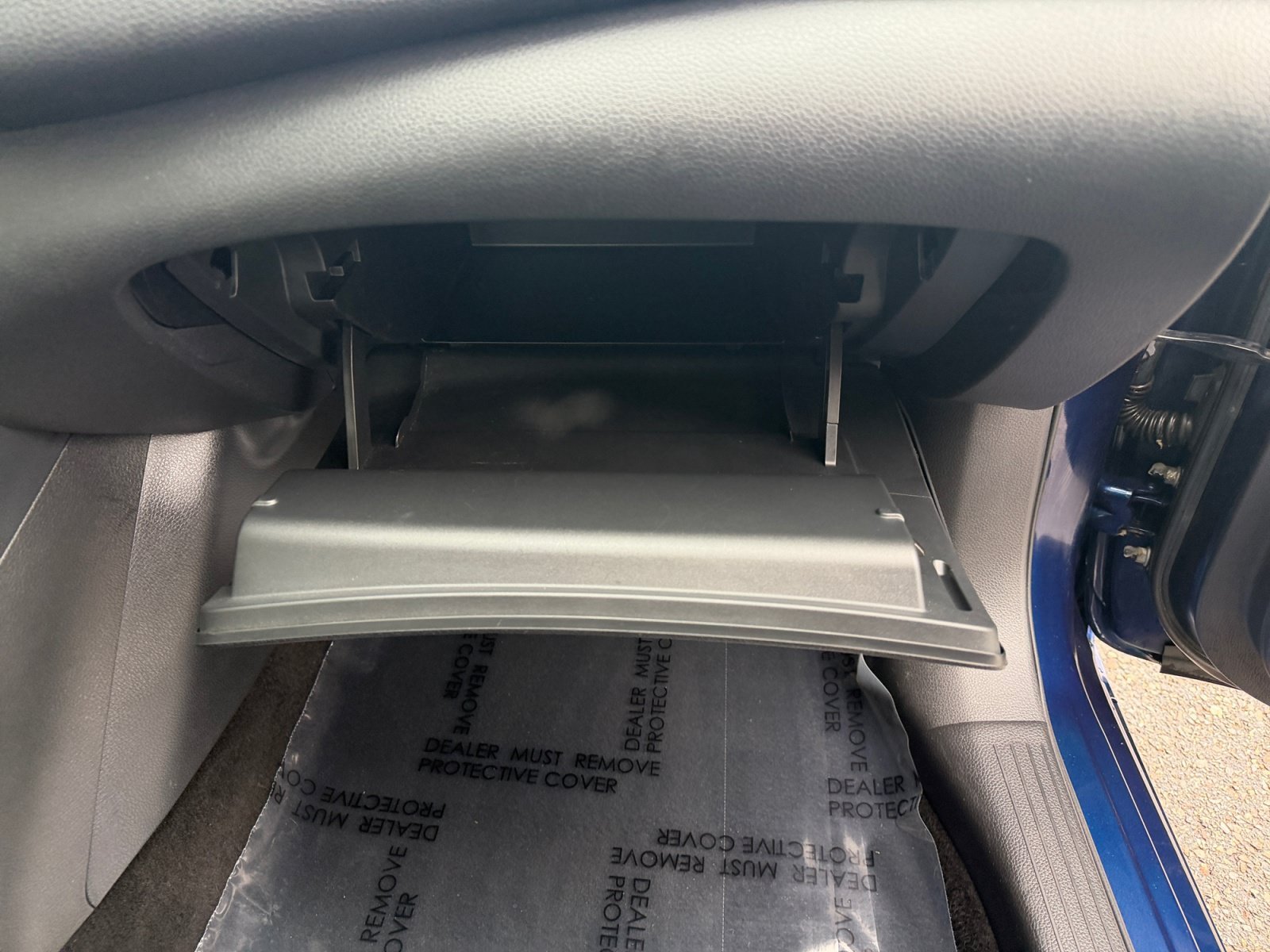 Used 2018 Deep Blue Pearl Nissan SR image 28