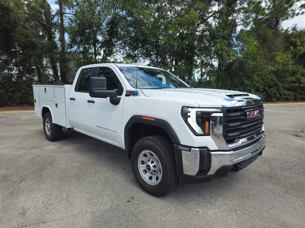 2026 GMC Sierra 3500HD Pro - Photo 8