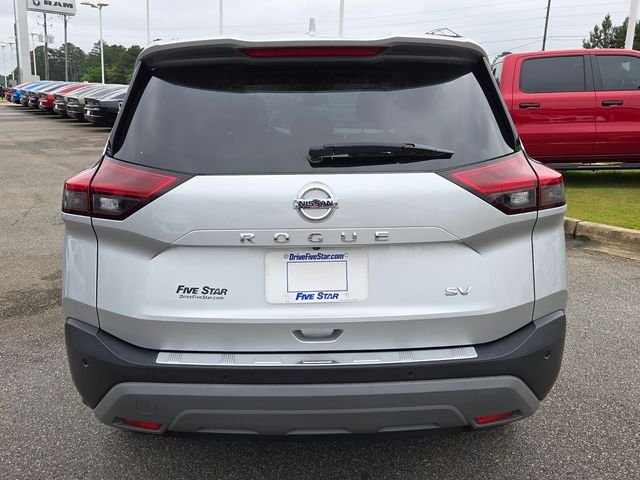 2021 Nissan Rogue SV - Photo 11