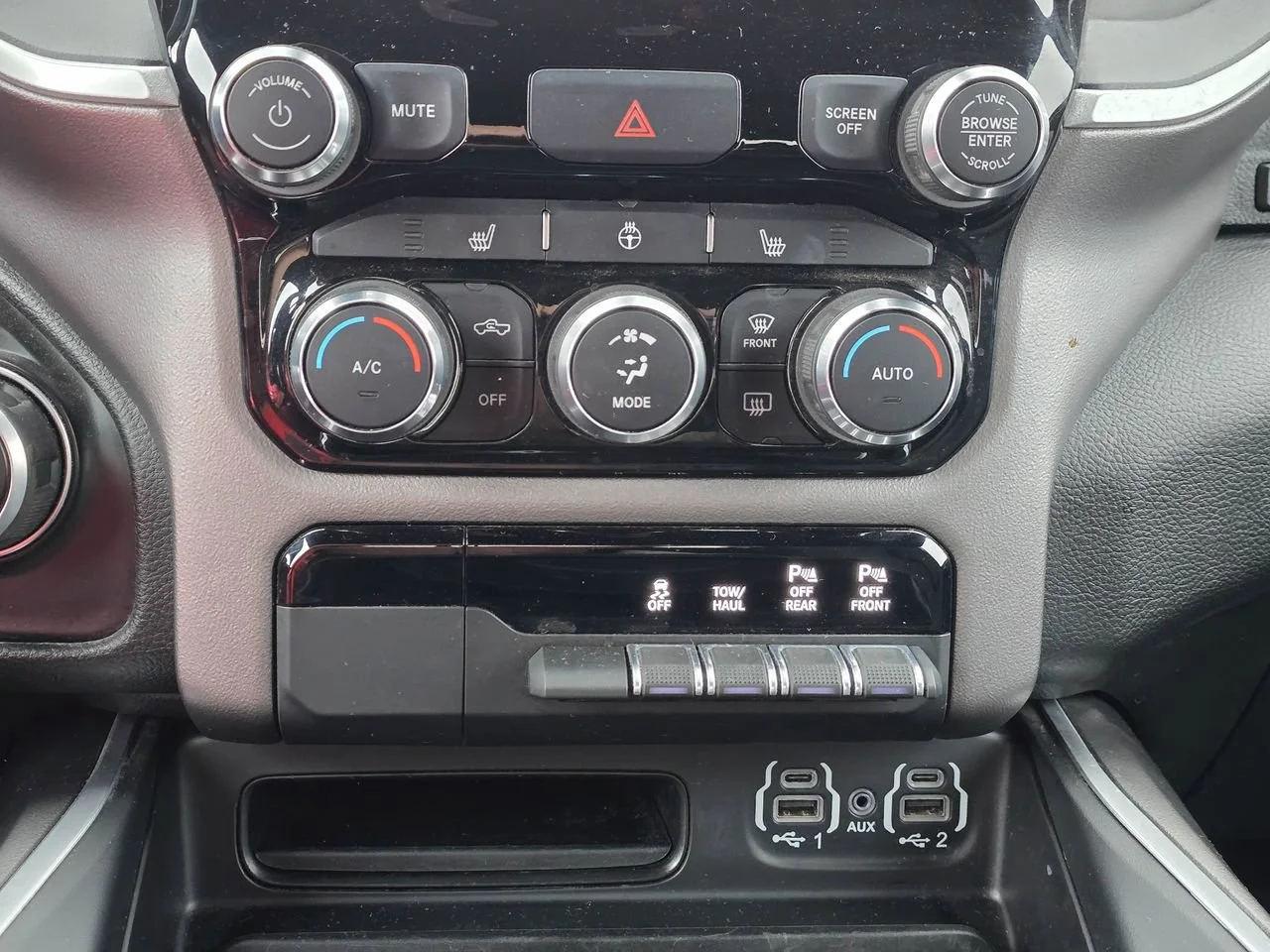 Used 2022  Ram Big Horn image 16