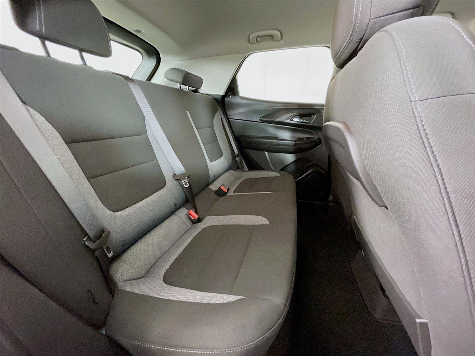 Used 2023 Summit White Chevrolet LS image 28