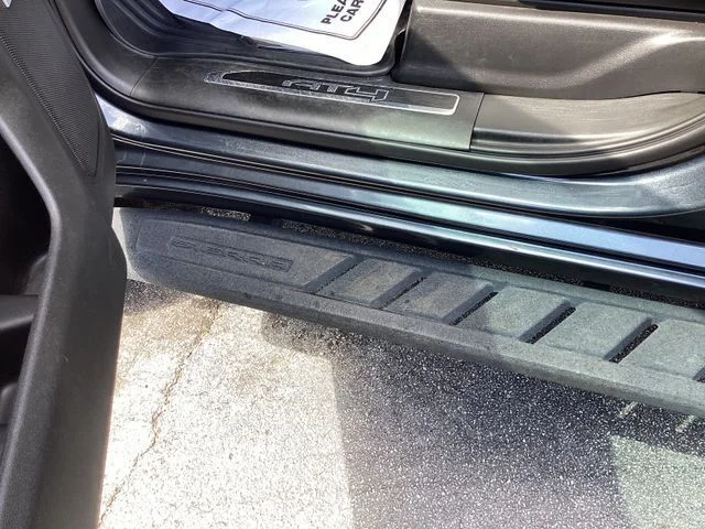 Used 2022 Dark Sky Metallic GMC AT4 image 19