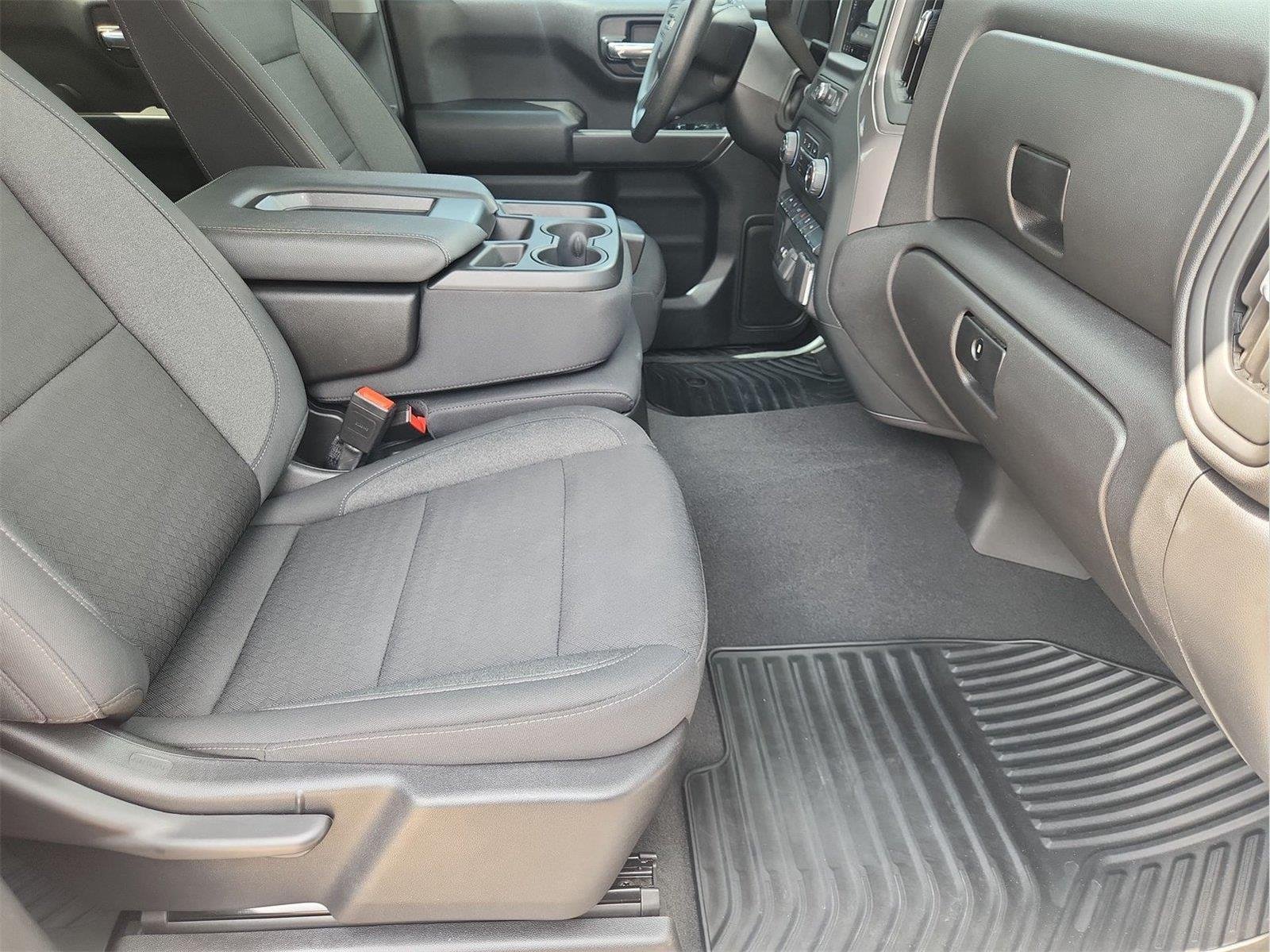 2024 Chevrolet Silverado 1500 photo 26 of 32
