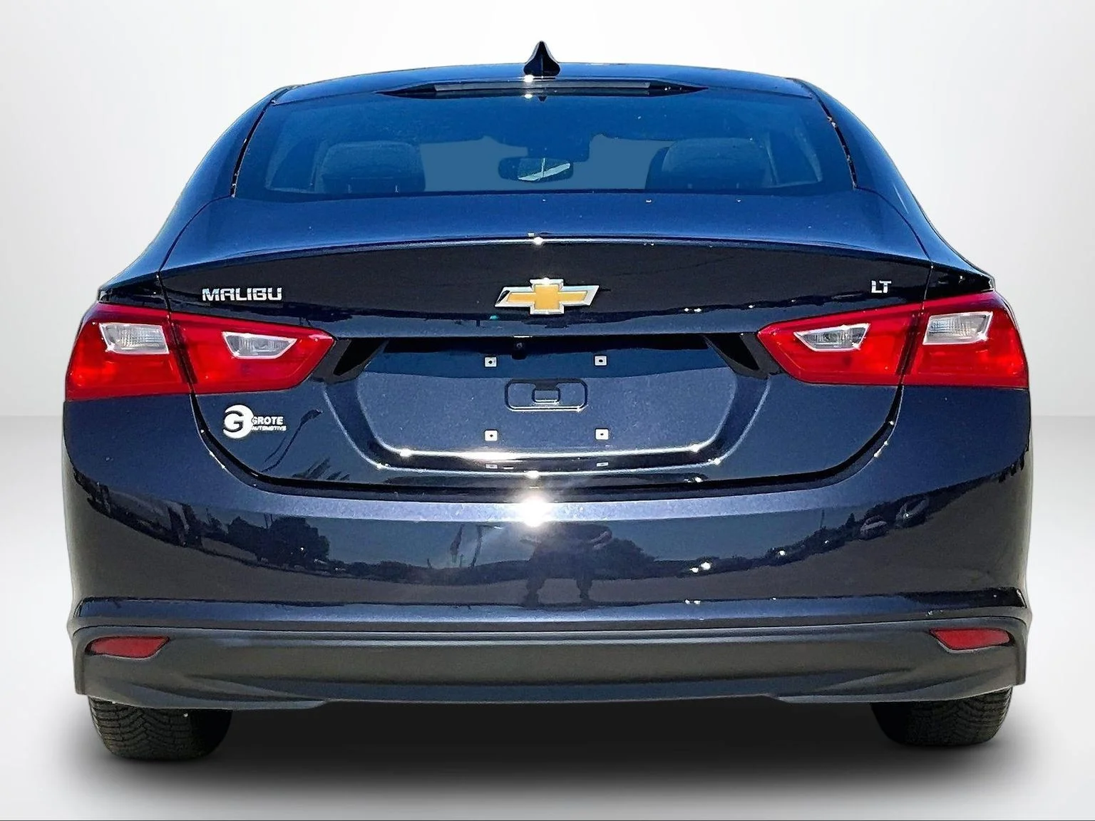 Used 2023 Gray Chevrolet LT image 5
