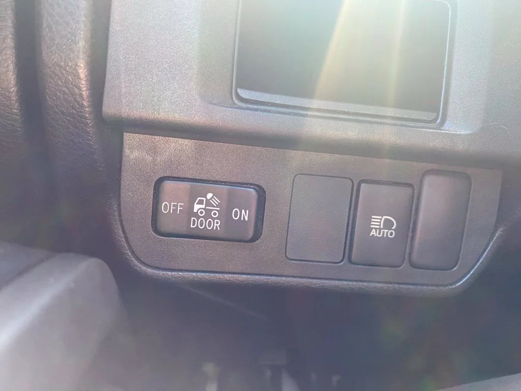 Used 2018 Black Toyota SR5 image 24