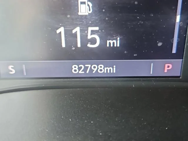 Used 2019 SUMMIT WHITE Chevrolet 4WD LT image 17