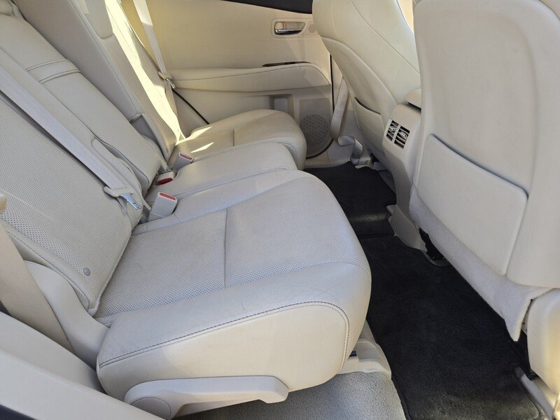Used 2013 Cashmere Metallic LEXUS AWD 4DR image 14