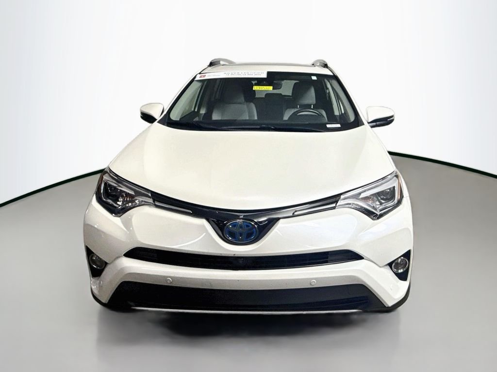 Used 2016 Blizzard Pearl Toyota Limited image 2
