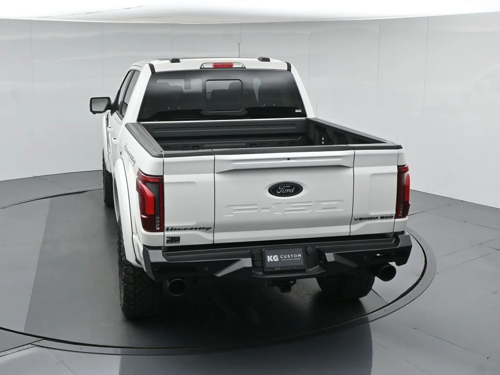 New 2026 Star White Metallic Tri-Coat Ford Lariat image 45