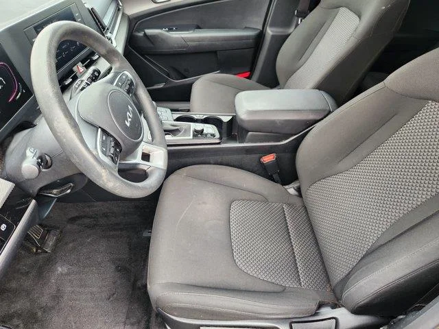 Used 2025 Gravity Gray KIA LX Front-Wheel Drive image 14