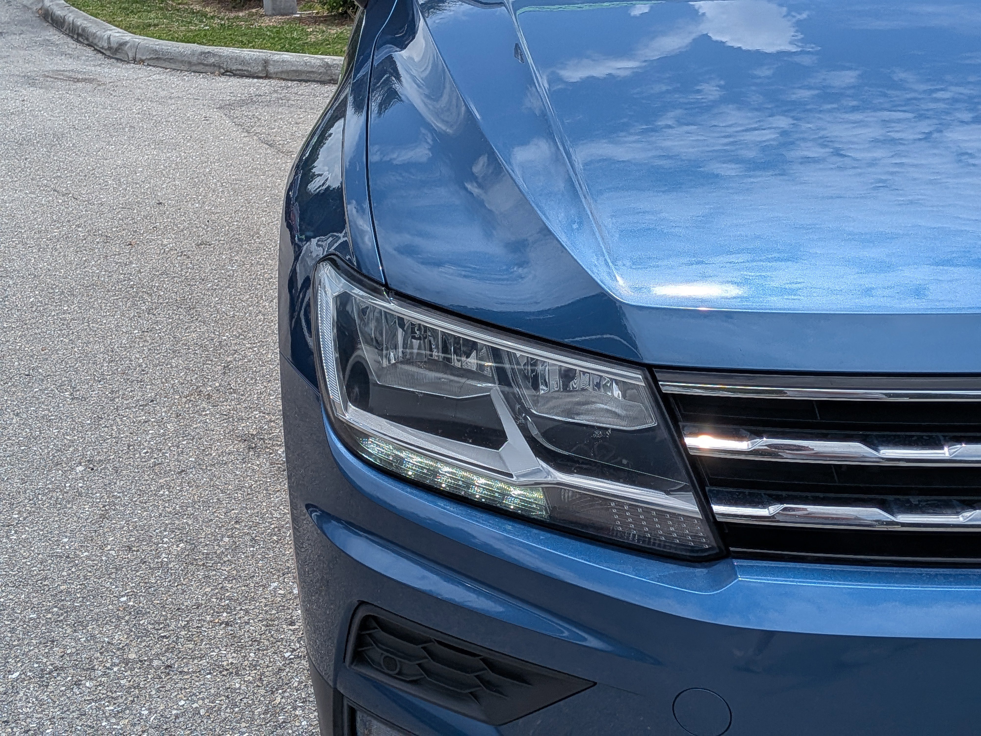 2020 Volkswagen Tiguan SEL - Photo 10