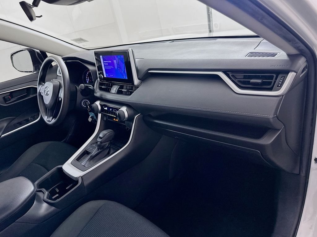 Used 2023 Ice Toyota LE image 29