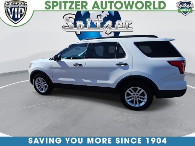 Used 2016 White Ford Base image 9