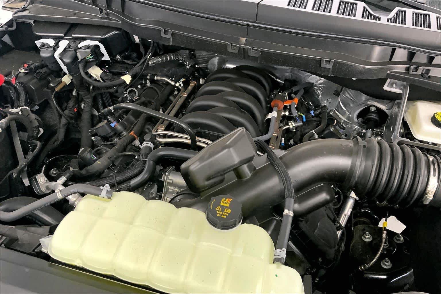 New 2026 Oxford White Ford STX image 16