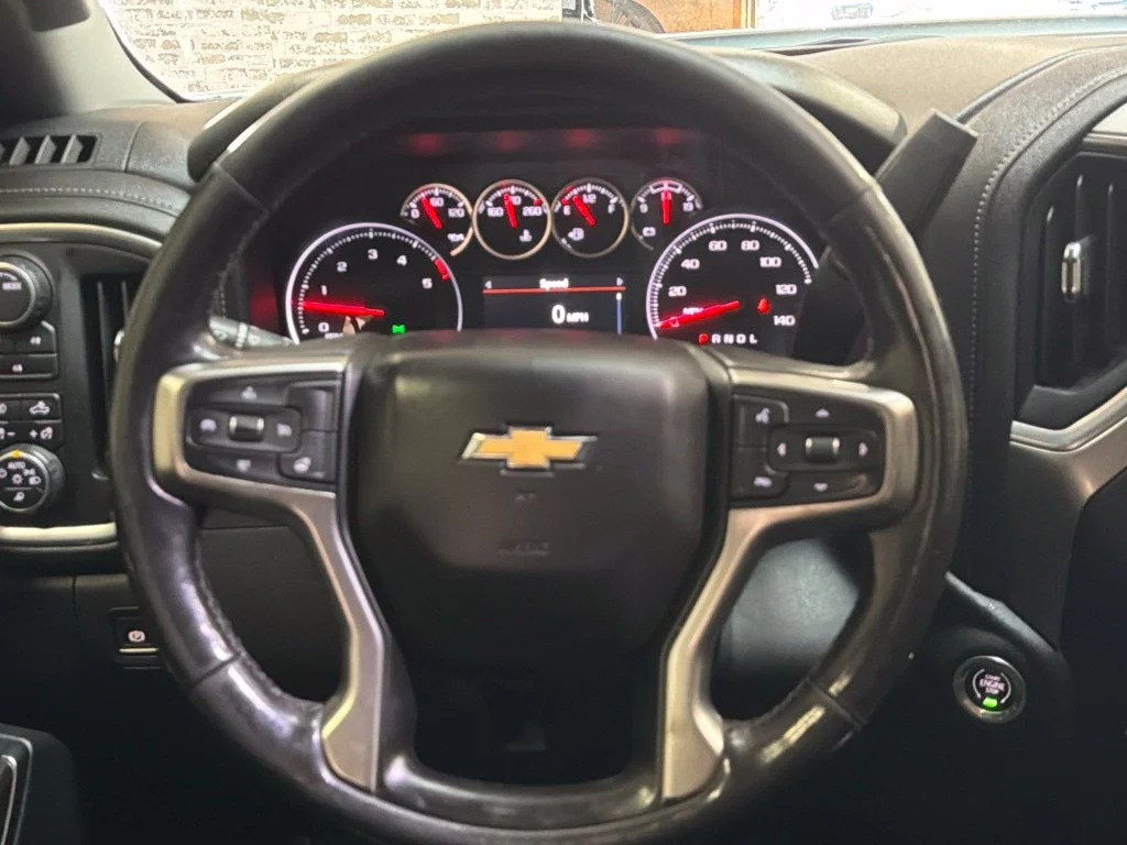 Used 2021 Summit White Chevrolet LT image 17