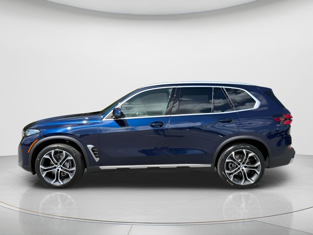 New 2026 Tanzanite Blue II Metallic BMW xDrive40i image 8