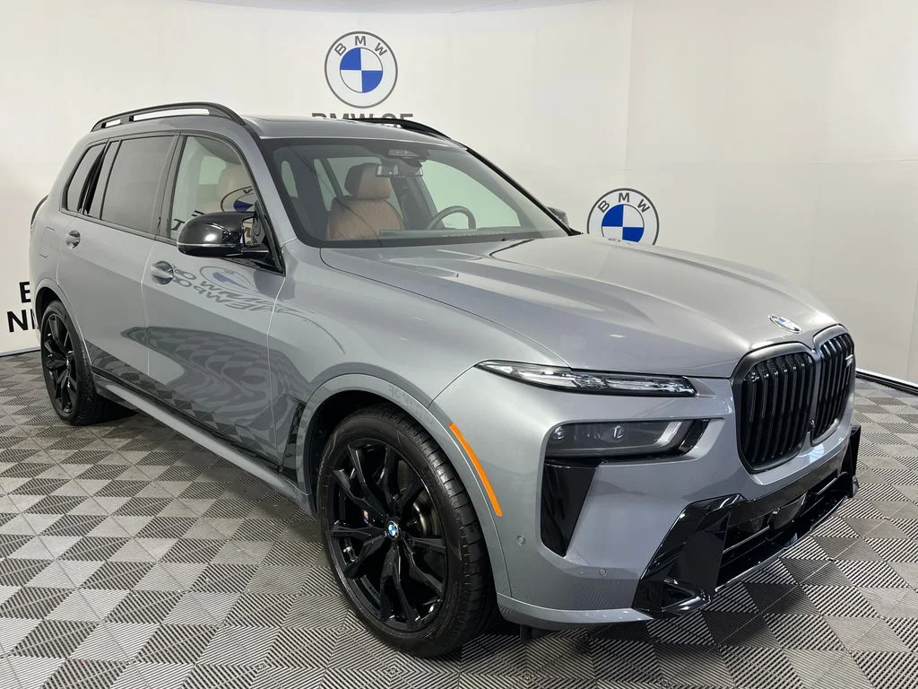 2026 BMW X7 M60i's photo