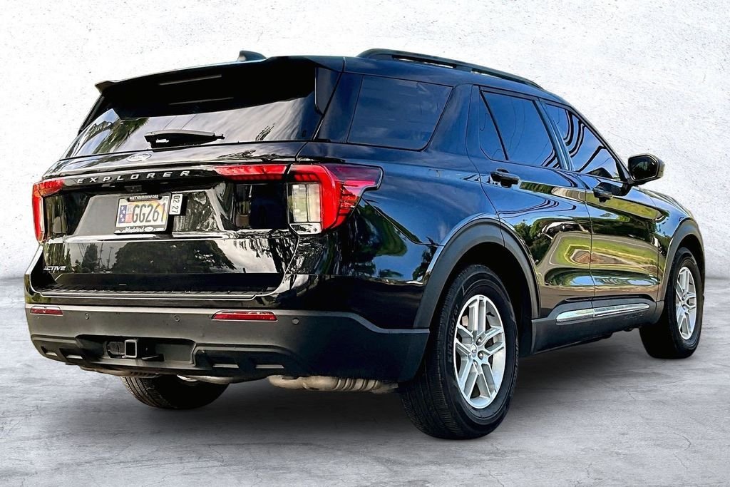 Used 2025 Black Ford Active image 2